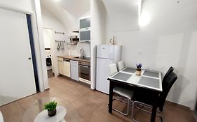 Studio Apartment Sisters 3-4